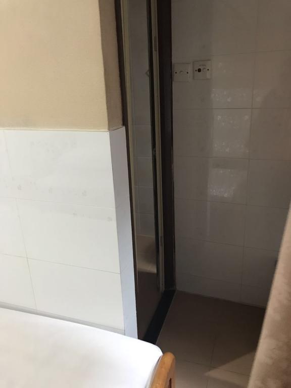 Chi Shing Hostel Hong Kong Extérieur photo
